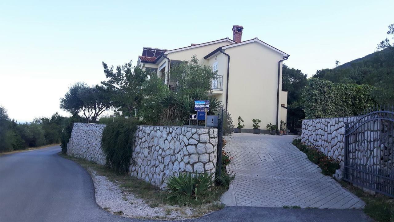 ראבני Apartments Ivana מראה חיצוני תמונה